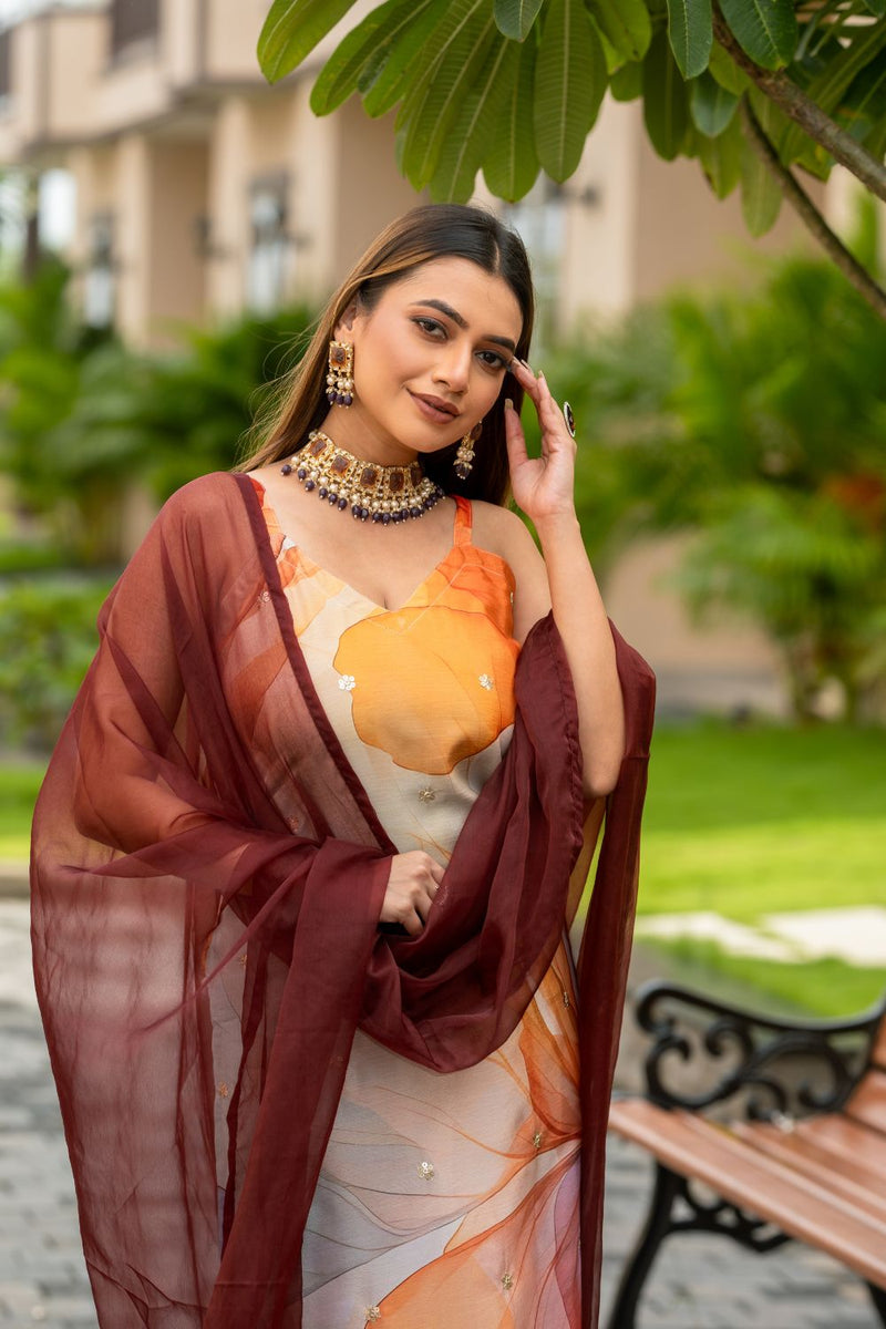 Close-up of Nazbin dupatta with delicate detailing.